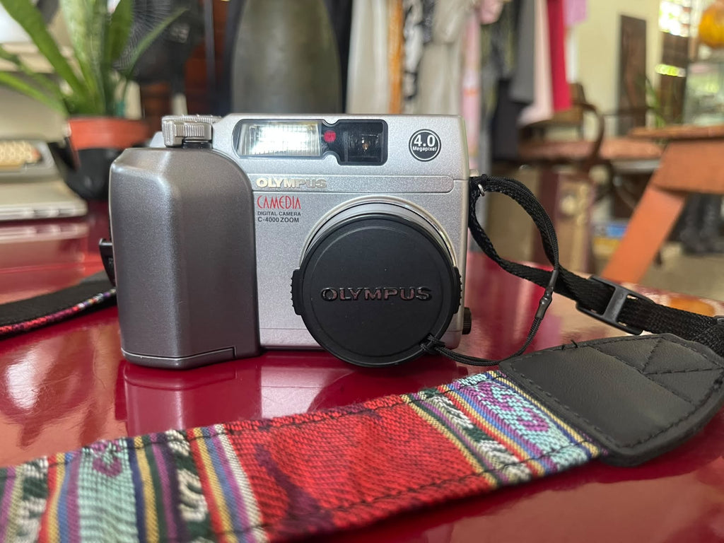 Olympus Camedia C-4000 Zoom