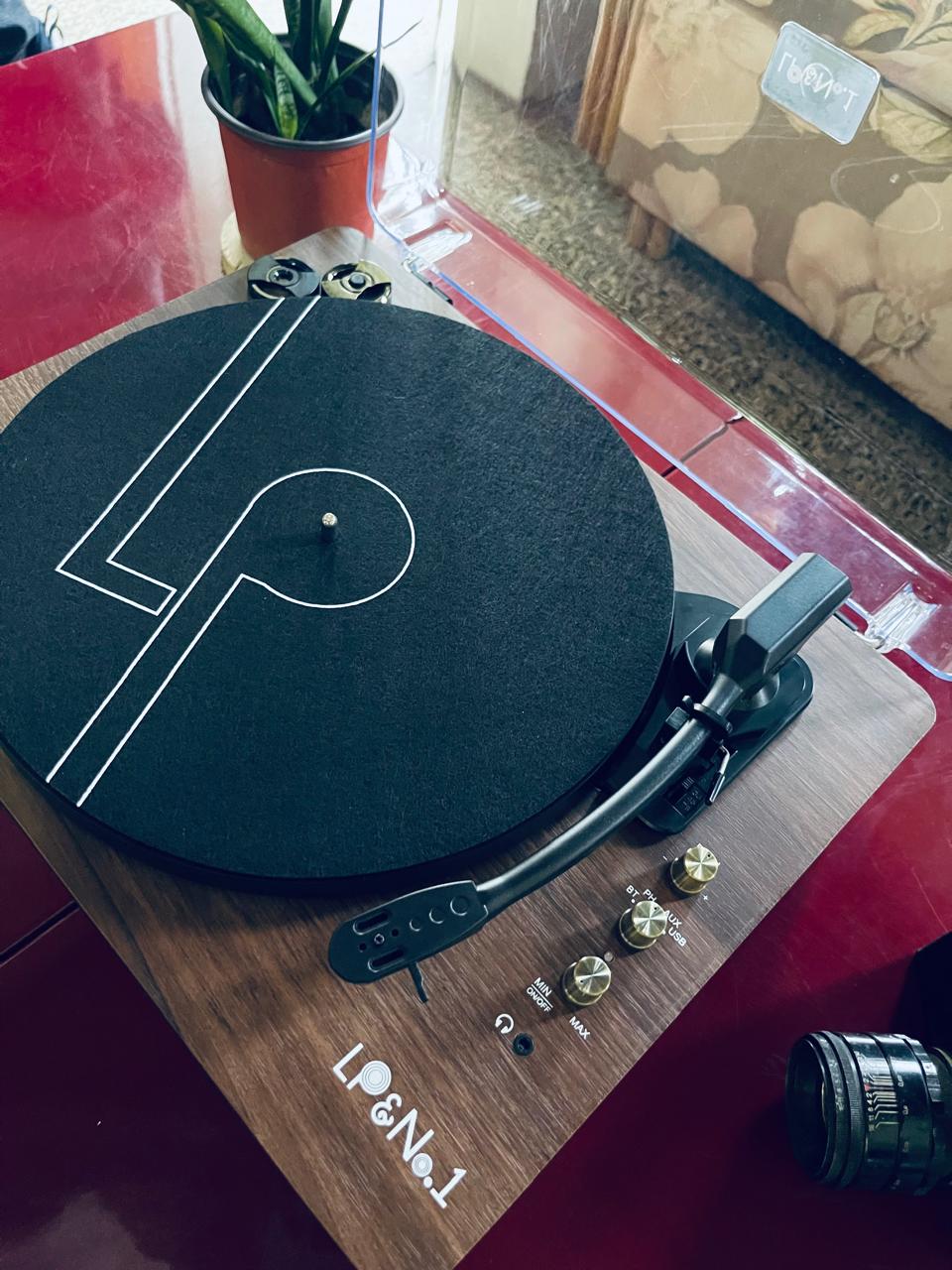 LP&No.1 Record Player