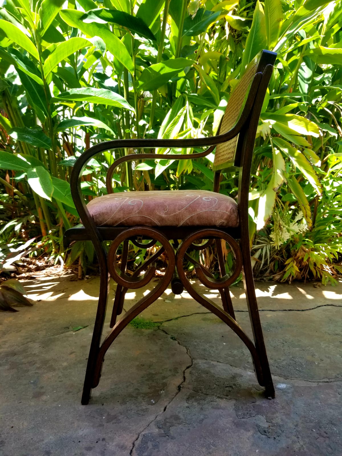 Chair.  Vintage "Benwood" Armchair.