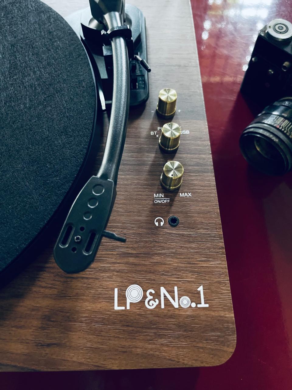 LP&No.1 Record Player